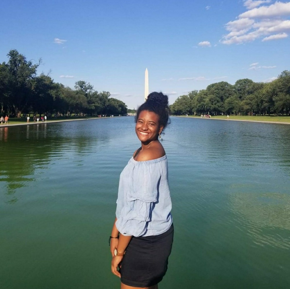 Meet your Posher, Rebecca